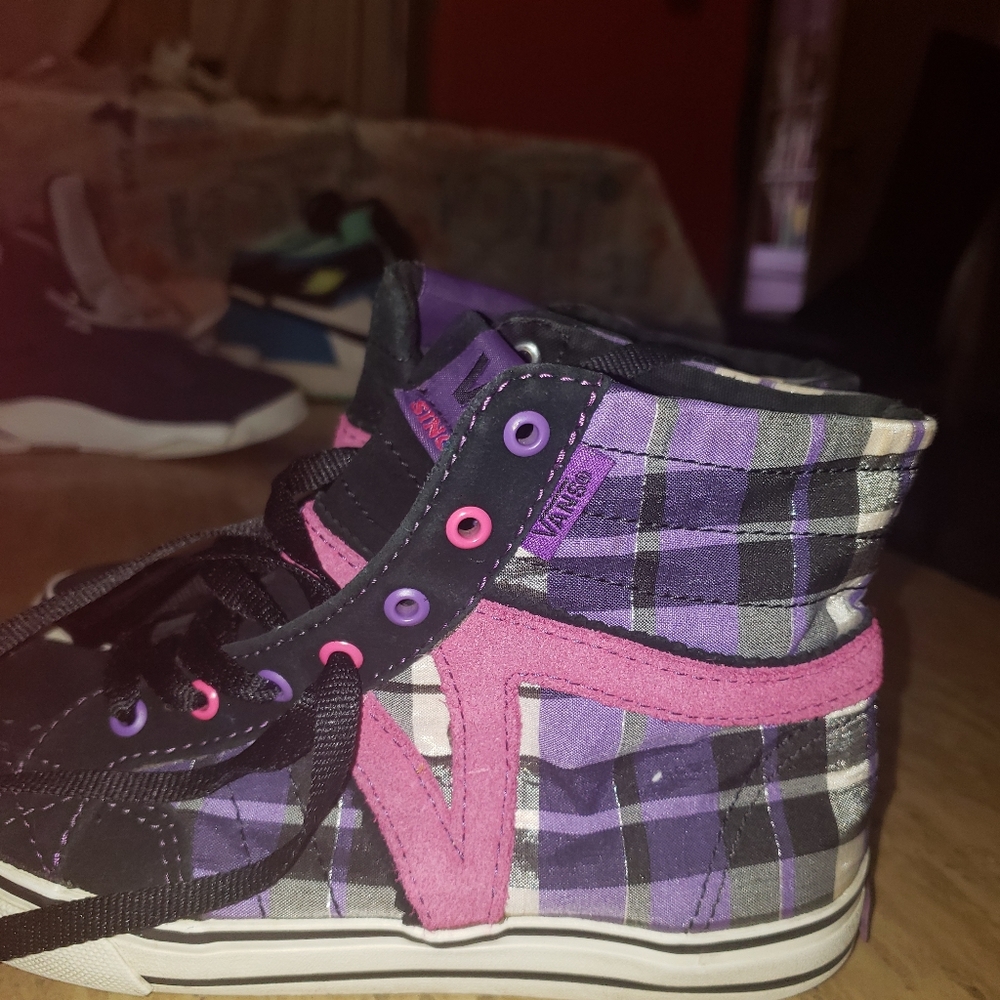 Multie color vans - Picture 6 of 7